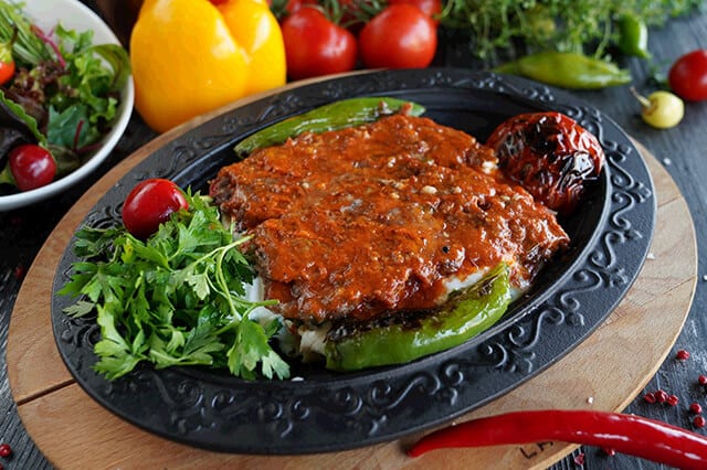 YOĞURTLU KEBAP